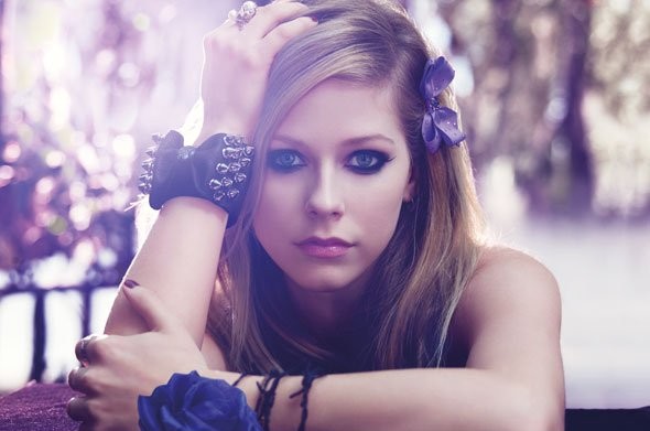 POP/rock the uncrowned princess of music ; Miss Avril Lavigne